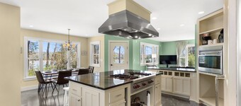 Tides' Reach - Private Waterfront King Beds