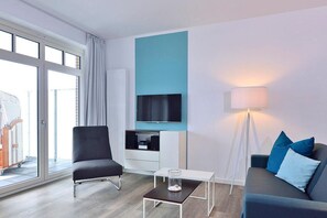 Télévision, livres, chaîne hi-fi