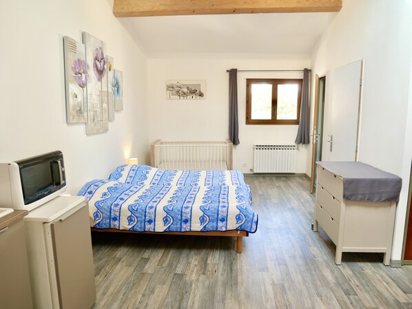 8 Schlafzimmer, kostenloses WLAN, Bettwäsche