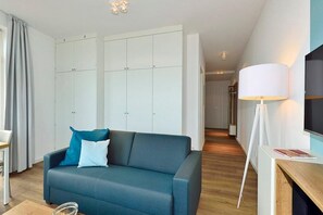 Televisie, boeken en een stereo