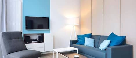 TV, books, stereo