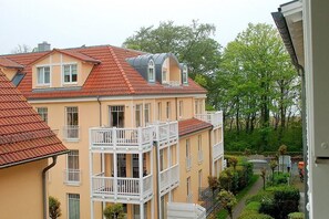 Exterior - Strandnahe Ferienwohnung an der Ostsee mit Balkon, Saunabereich & Pool im Haus! (Ostseebad Kühlungsborn)