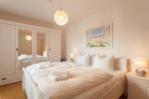 1 bedroom, iron/ironing board, free WiFi