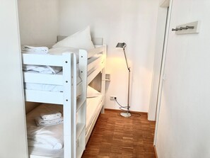 2 habitaciones, tabla de planchar con plancha y wifi gratis