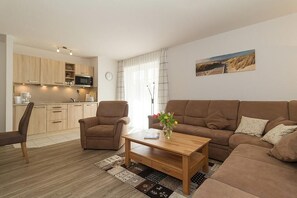 Fernseher, Stereoanlage