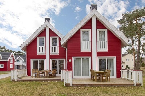 Great vacation home with infrared sauna, fireplace and south-facing terrace - 700 m to the beach!