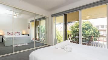 3 bedrooms, desk, iron/ironing board, travel cot