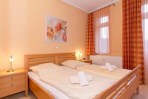 2 Schlafzimmer, Bügeleisen/Bügelbrett, kostenloses WLAN