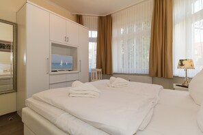 2 bedrooms, free WiFi