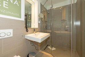 Chuveiro, secador de cabelo