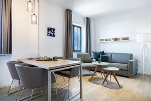 Dining - Hafenapartment in Toplage mit Balkon und Nutzung der Hauseigenen Saunalandschaft (Hansestadt Wismar)