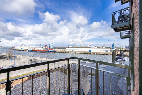 Apartment in erstklassiger Lage mit Balkon und tollem Blick auf den Alten Hafen