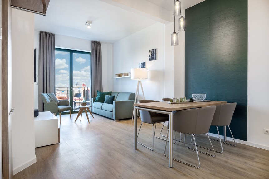 Stilvolles Apartment Mit Balkon Und In Erstklassiger Lage Im Alten Hafen Wismars - Wismar