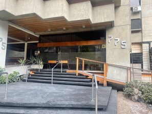 Exterior detail - (14) New and cozy apartment in Miraflores (Miraflores)