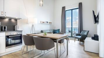 Kühlschrank, Ofen, Herdplatte, Geschirrspüler