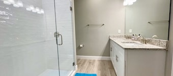 Sanford's Retro Retreat