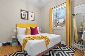 2 bedrooms, desk, iron/ironing board, travel cot