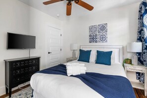 4 Schlafzimmer, Bügeleisen/Bügelbrett, WLAN