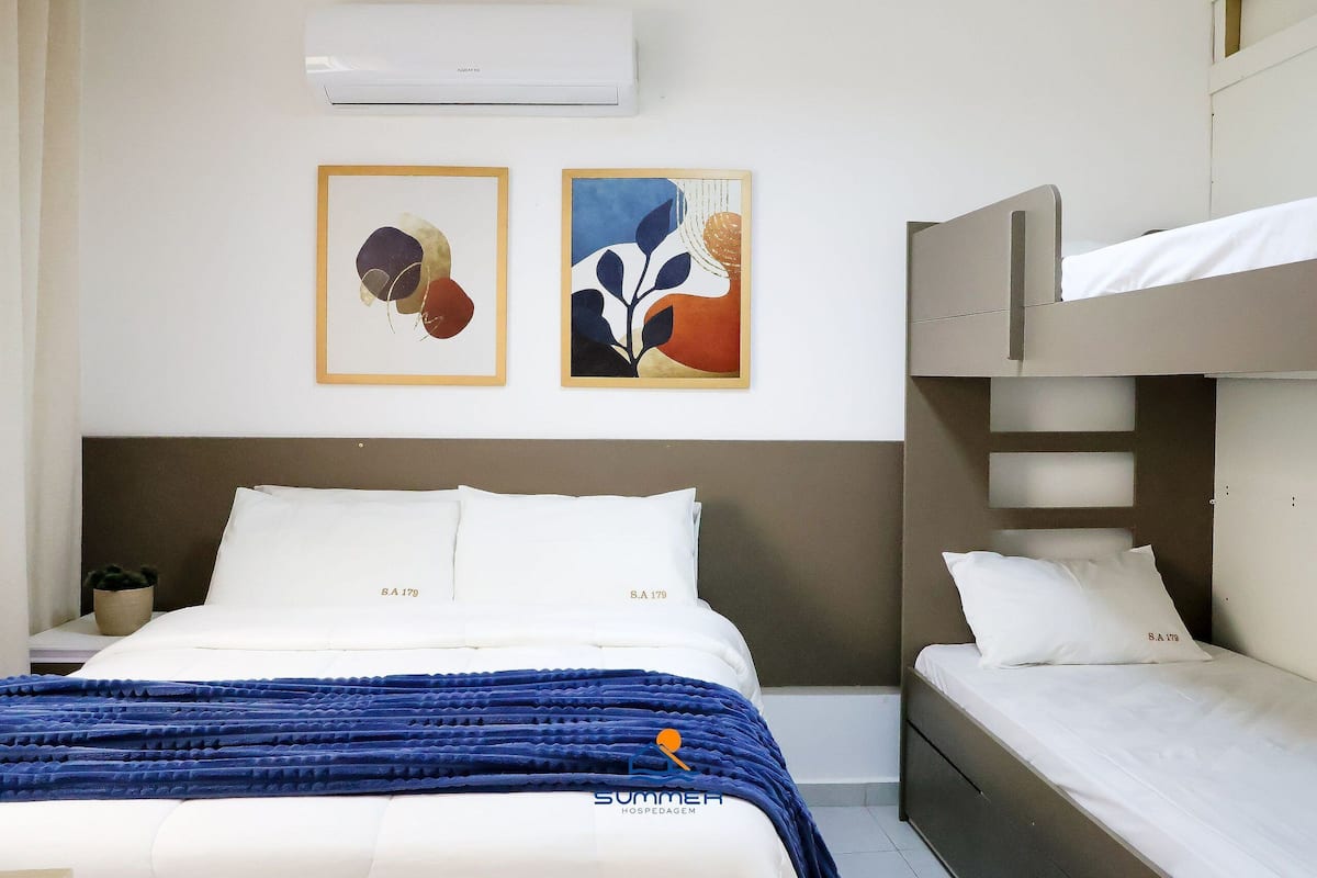 Departamento | Tabla de planchar con plancha, wifi gratis y ropa de cama