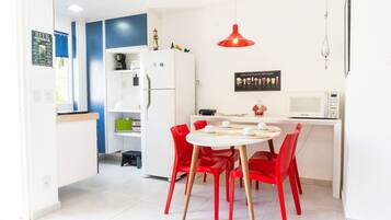 Classic Apartment | Tempat makan
