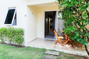 Basic Apartment | Exterior detail