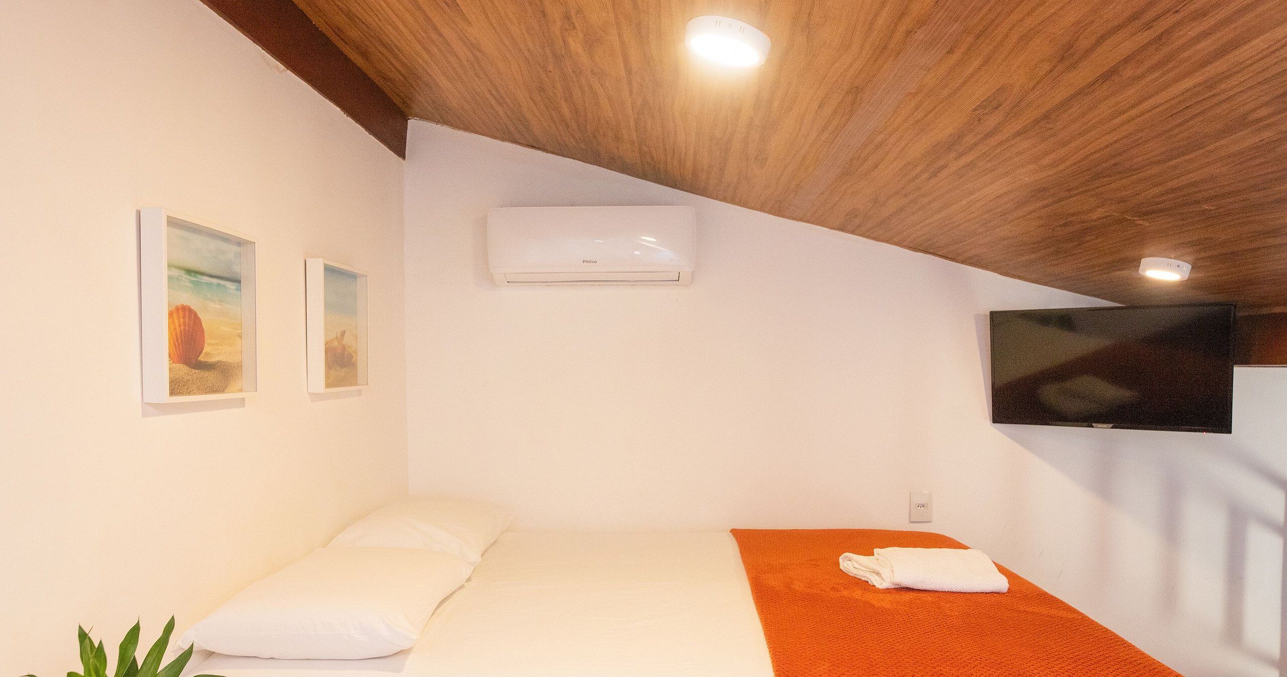 Apartamento família | Ferros/tábuas de passar roupa, Wi-Fi de cortesia, roupa de cama