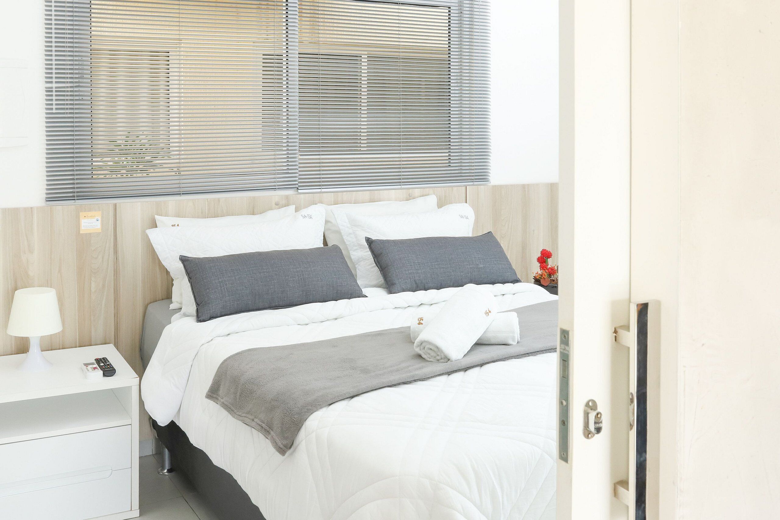 Departamento Confort | Tabla de planchar con plancha, wifi gratis y ropa de cama 