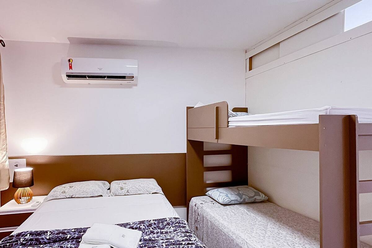 Appartement Familial | 1 chambre, fer et planche Ă repasser, Wi-Fi gratuit, draps fournis