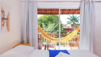 Fer et planche Ă repasser, Wi-Fi gratuit, draps fournis