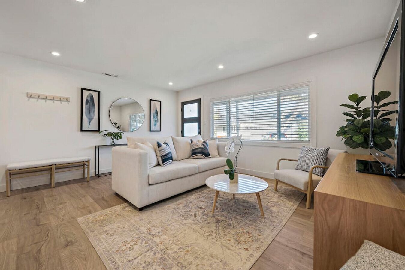 Chic And Comfy Home In The Heart Of Silicon Valley - Sunnyvale, CA
