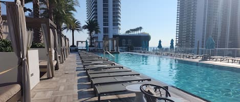 2 outdoor pools, cabanas (surcharge)