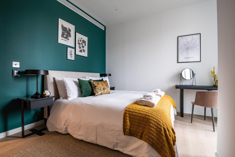 Fabulous One bedroom apartment in exclusive Canary Wharf - London | Vrbo