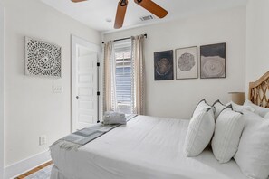 4 chambres, bureau, fer et planche à repasser, Wi-Fi