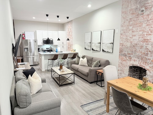 Rustic Charm 4BDRM Home| STL Developers