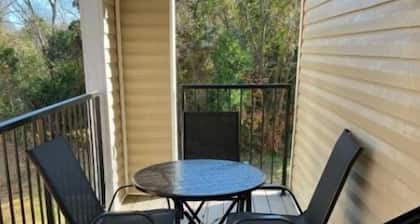 Luxury life in downtown 2