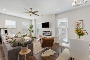 TV - The Boroughs at Mixson 4BR-INQ IIII (North Charleston)