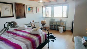 5 dormitoris, wifi i roba de llit