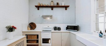 Riddell Cottage A Victorian Hideaway in Town