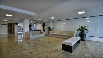 Apartment | Lobby