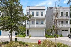 المنشأة من الخارج