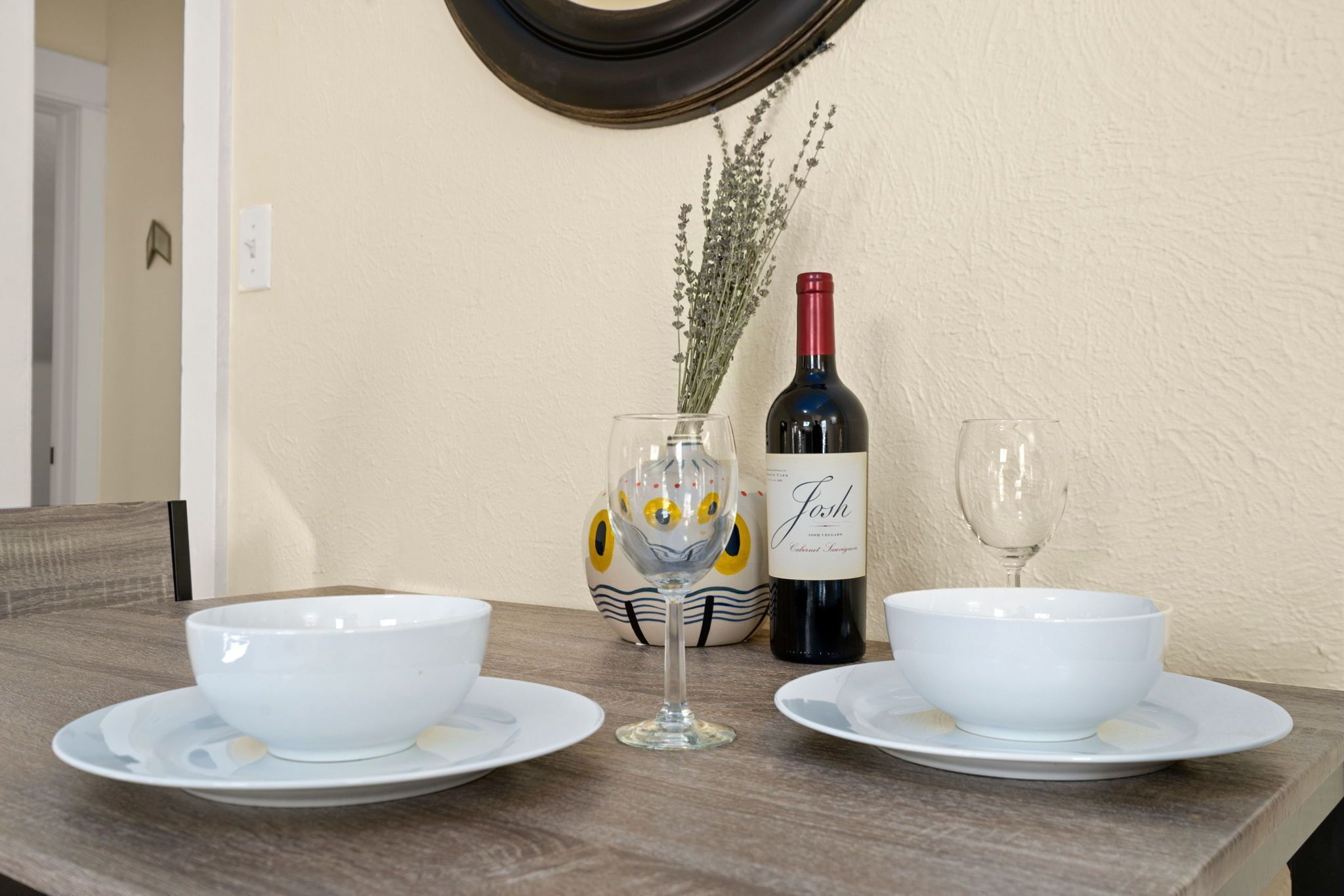 Căn hộ, 2 giường cỡ queen, sân hiên, quang cảnh vườn (118 Whitcomb - Unit B (upper)) | Khu ăn uống