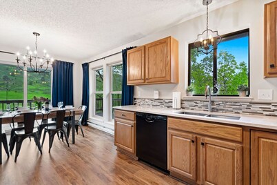 Amazing Sunsets, Biking, Boating and More at the Horsetooth Stoop!