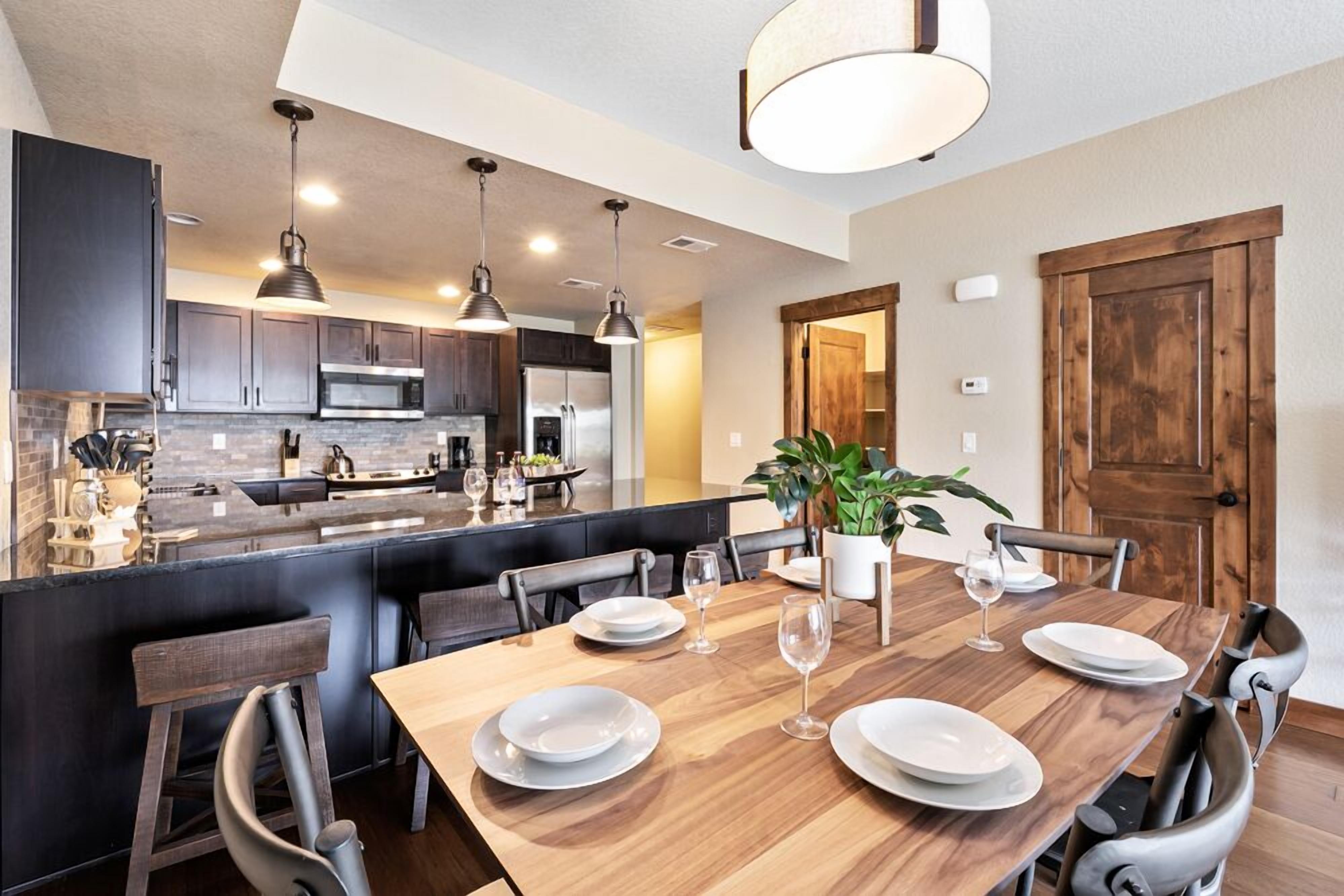 Resortwoning, Meerdere bedden, keuken, uitzicht op tuin (850 Baum St. (Unit C)) | Dineren