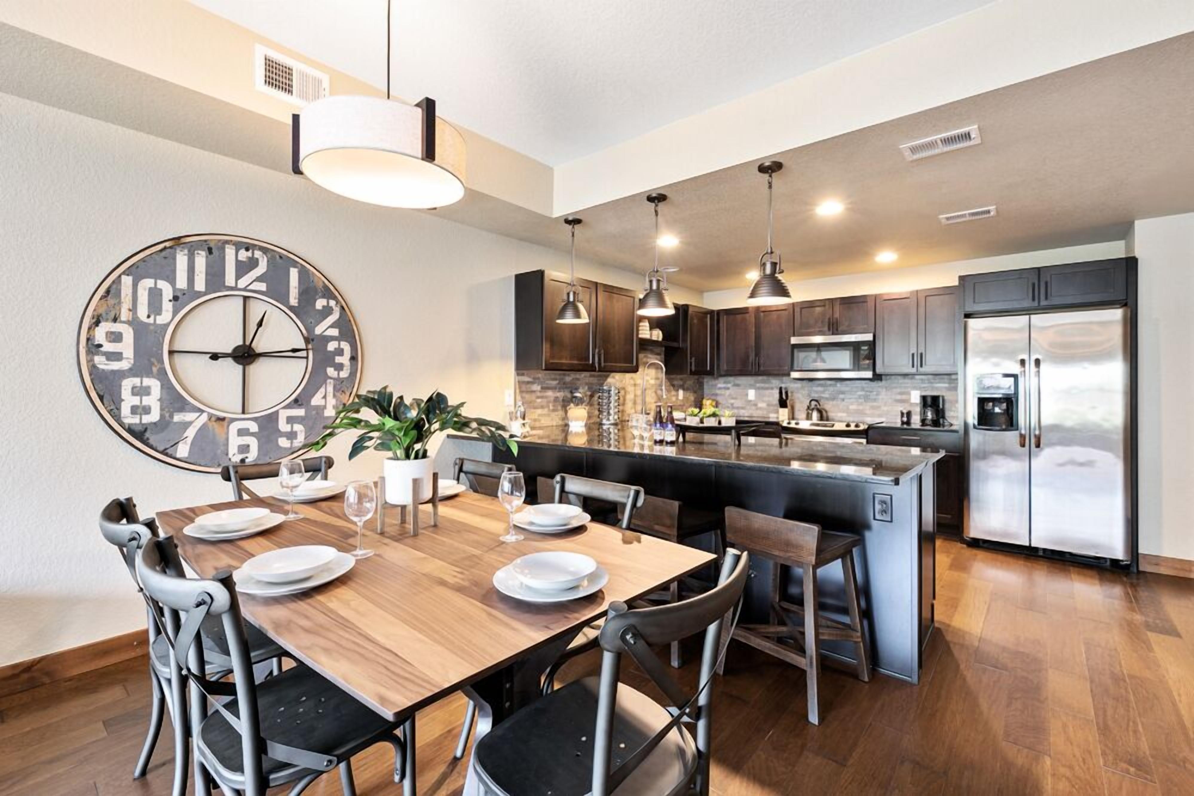 联排别墅, 多张床, 厨房, 花园景观 (850 Baum St. (Unit C)) | 私人厨房 | 冰箱、微波炉、烤箱、炉灶