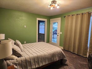 3 bedrooms, free WiFi, bed sheets - Cozy Lake and Mountain View House (Somers)