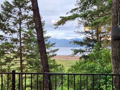 Cozy Lake and Mountain View House