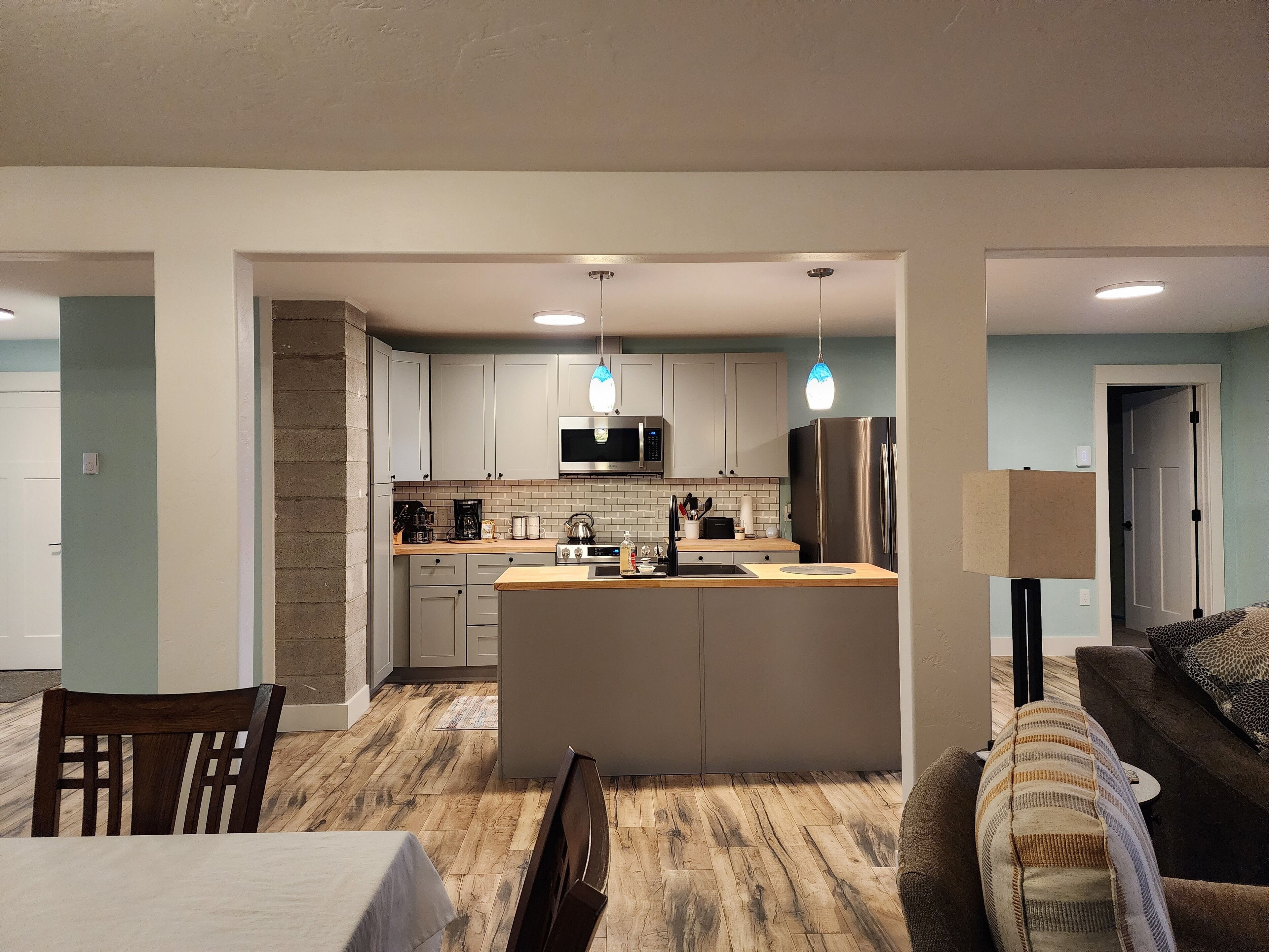 冰箱、微波炉、烤箱、炉灶