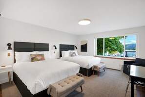 10 bedrooms, desk, free WiFi, bed sheets - Entire Boutique Hotel @ Base Mt Shasta (sleeps 30) (Mt. Shasta)