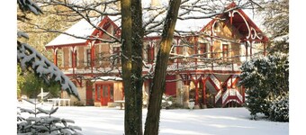 Les Glycines, self-catering cottage on a 15-hectare wooded estate
