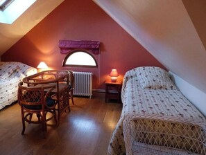 2 bedrooms, iron/ironing board, travel crib, free WiFi